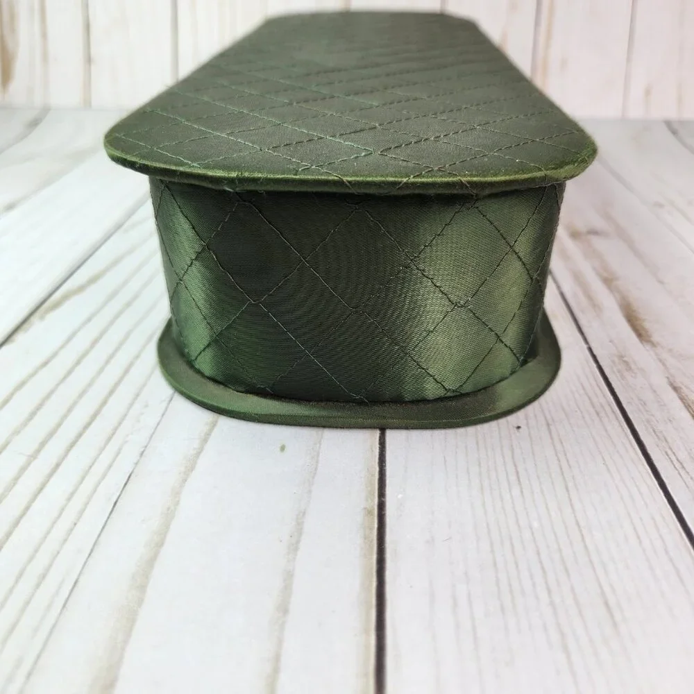 Quilted Green Satin Vanity Box Gloves Hankie Scarf Vintage 13.5 in *READ*